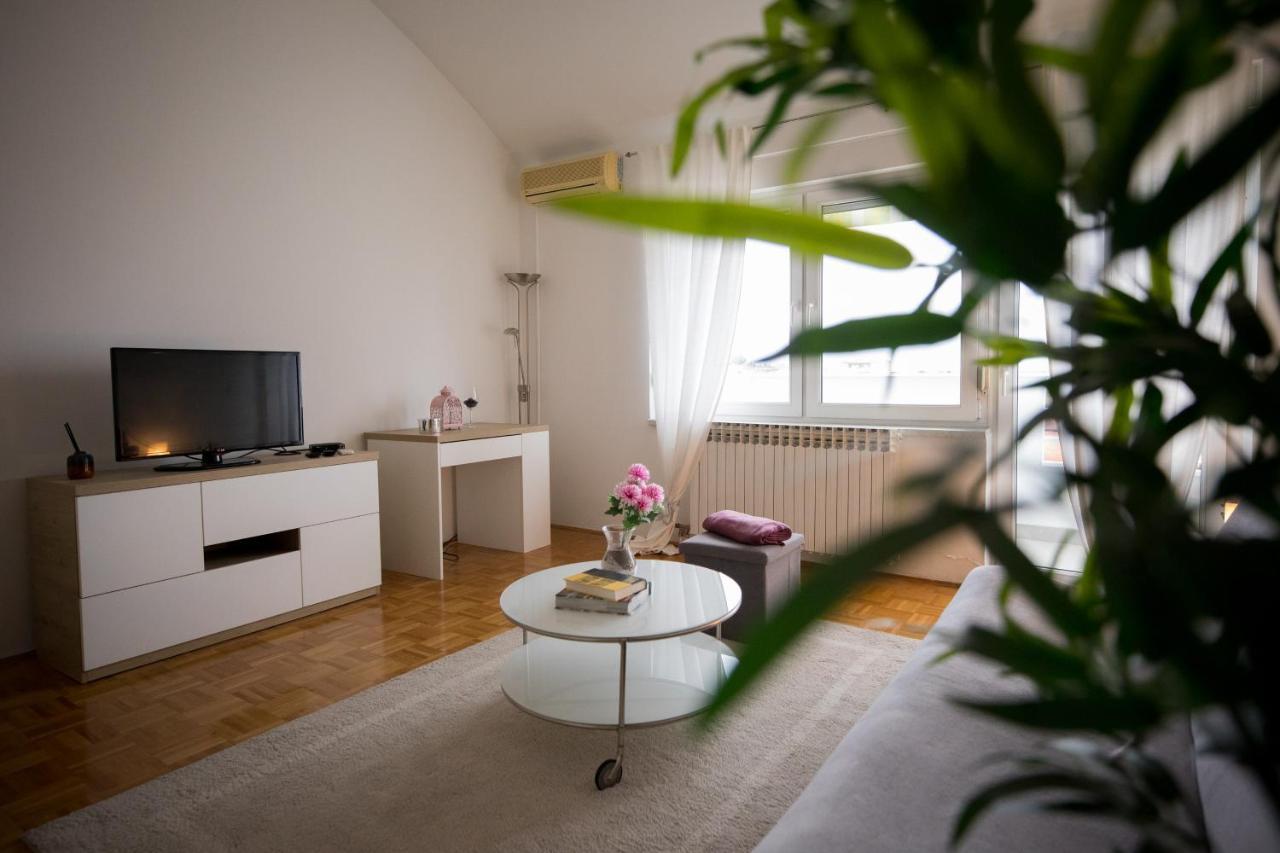 Апартаменты Apartman Ana Осиек Экстерьер фото